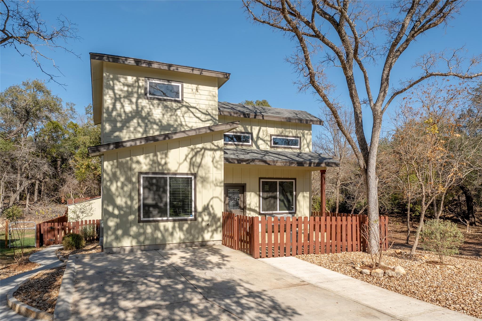 Single Family Residence